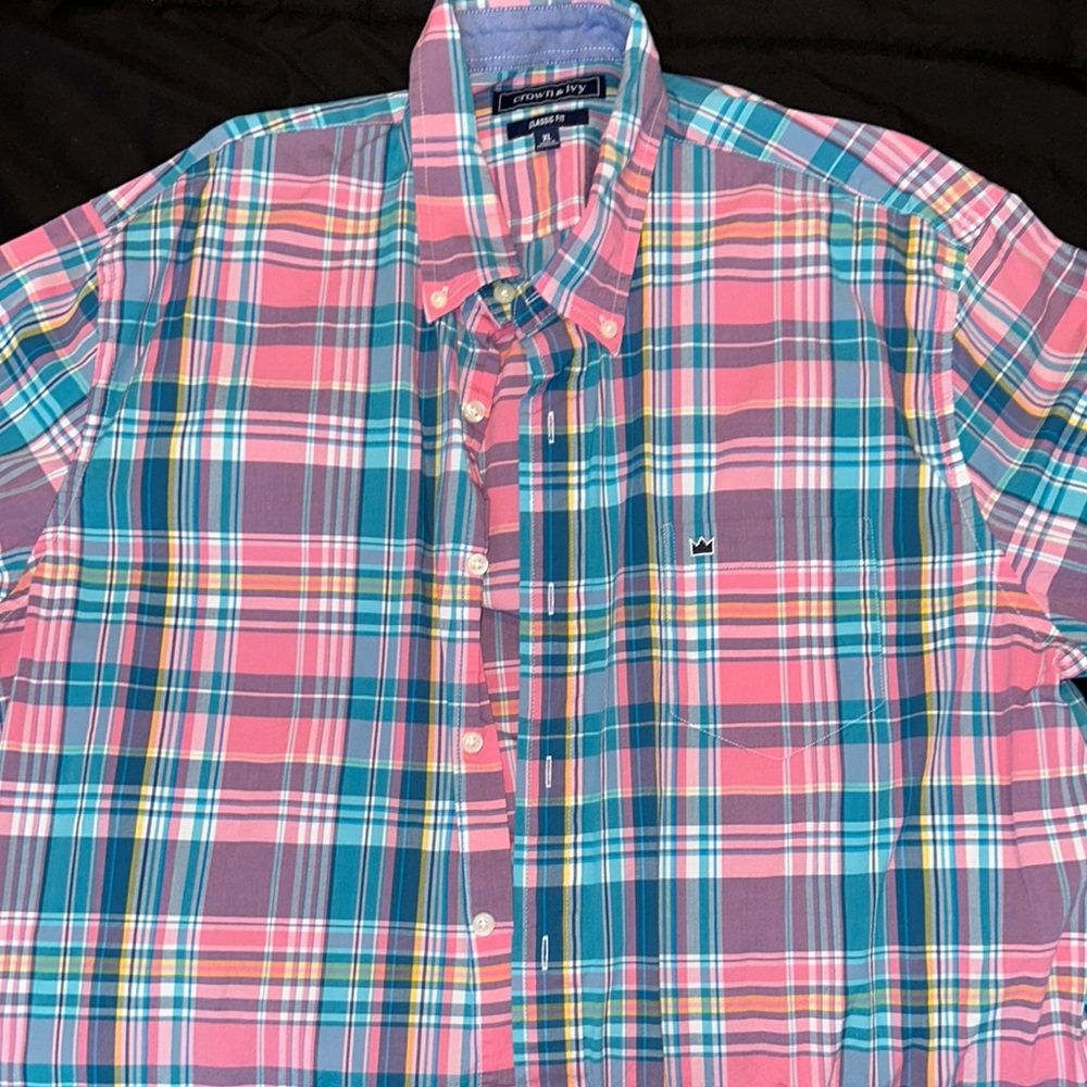 Crown & Ivy Pink and Blue Casual Button Down Shirt